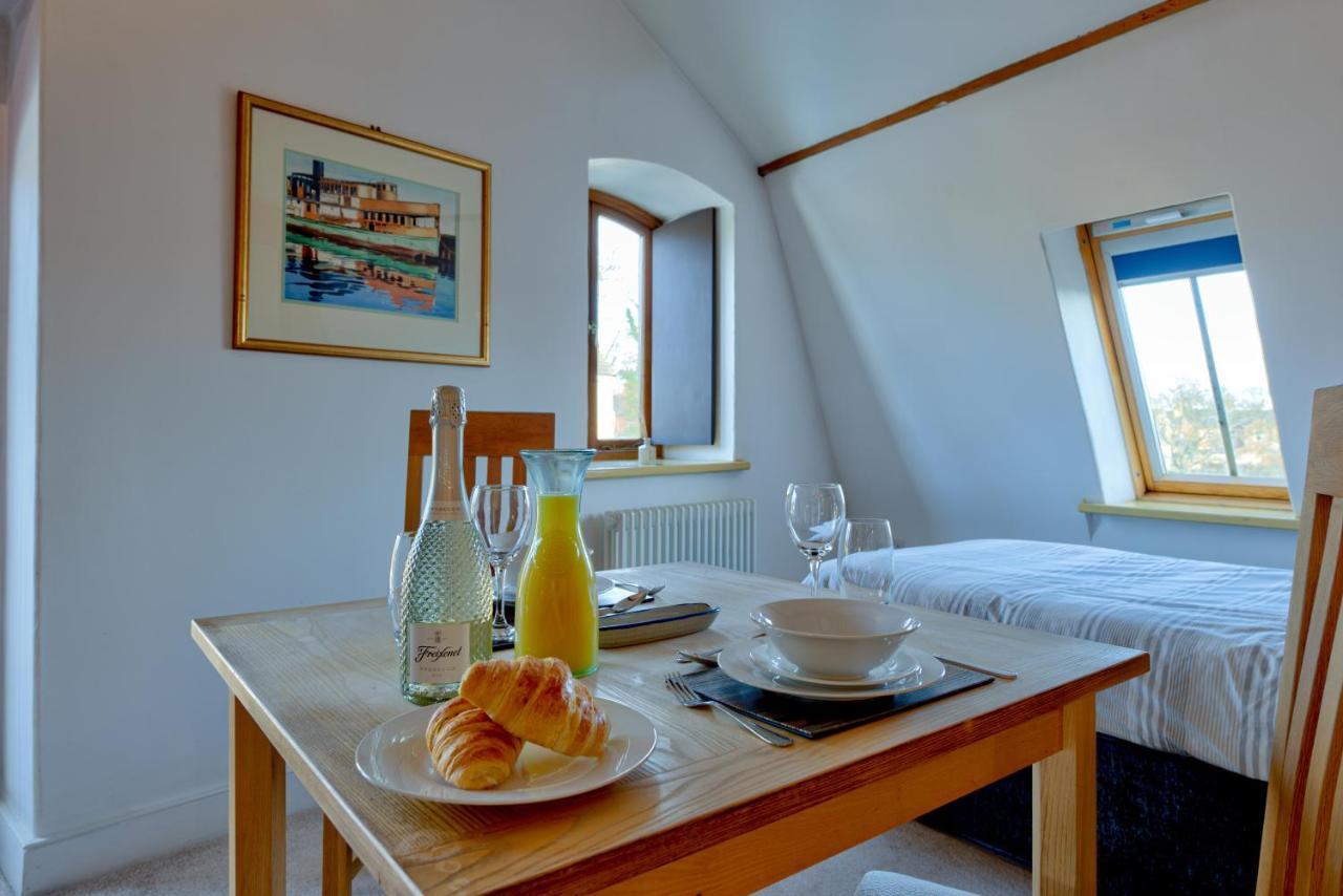 Central Studio Suite - Modern Stay With Free Wifi Στάμφορντ Εξωτερικό φωτογραφία